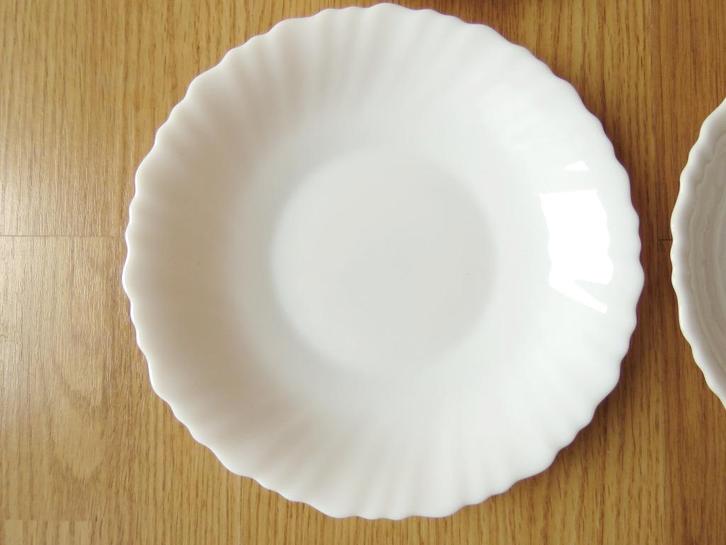 vintage arcopal 6 assiettes creuses modèle Seca, Huis en Inrichting, Keuken | Servies, Gebruikt, Bord(en), Ophalen of Verzenden