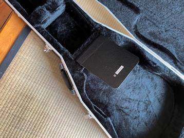 Étui rigide Gator pour guitare acoustique beschikbaar voor biedingen