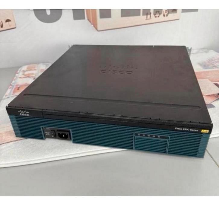 Routeur services intégrés CISCO 2921-K9 V08 1000, série 2900, Informatique & Logiciels, Routeurs & Modems, Comme neuf, Enlèvement ou Envoi