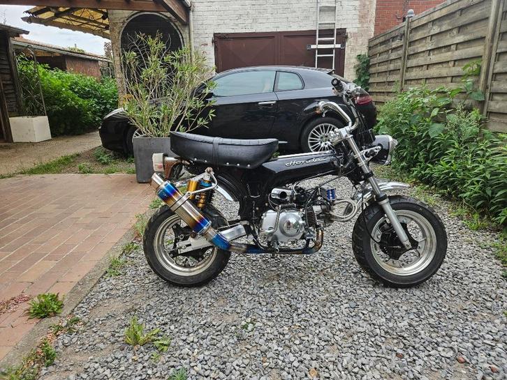 ZH Dax B-klasse, Fietsen en Brommers, Brommers | Honda, Zo goed als nieuw, Klasse B (45 km/u), Ophalen