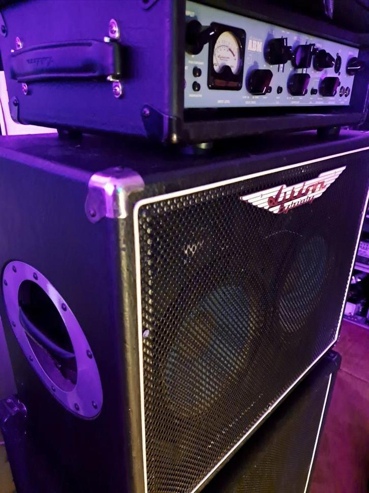 Ashdown ABM 210t bass cab, Muziek en Instrumenten, Versterkers | Bas en Gitaar, Gebruikt, Basgitaar, 100 watt of meer, Ophalen