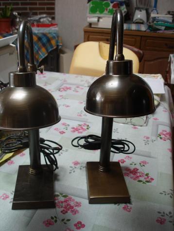 2 lampen voor nacht of bureau