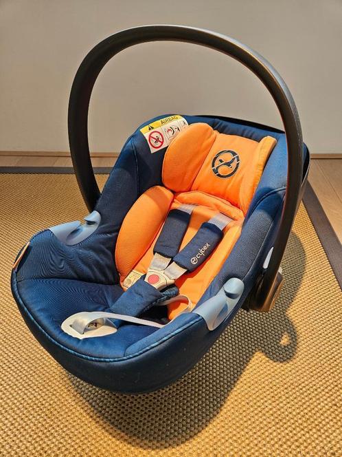 Autostoeltje Cybex Aton M I-size (blauw-oranje), Kinderen en Baby's, Autostoeltjes, Gebruikt, Overige merken, 0 t/m 13 kg, Autogordel of Isofix