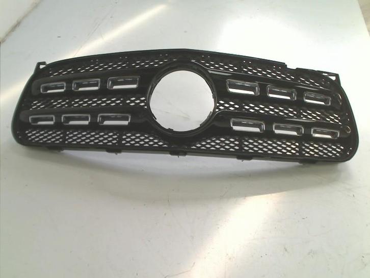 GRILLE Mercedes-Benz GLA (156.9) (a1568806400), Auto-onderdelen, Carrosserie, Mercedes-Benz, Gebruikt