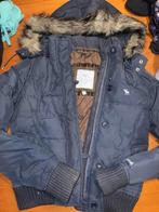 jassen en mantels, Ophalen