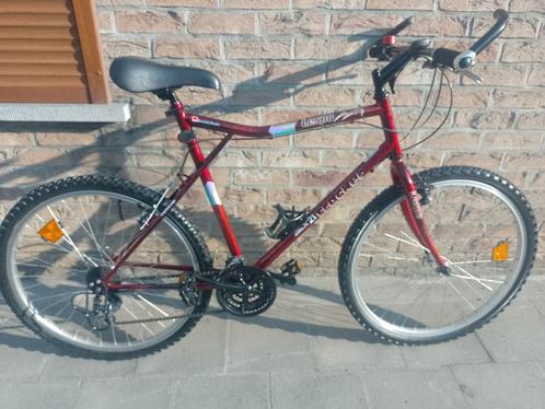 A vendre vélo VTT de 26 pouces lespo tracker casi neuf, Vélos & Vélomoteurs, Vélos | VTT & Mountainbikes, Comme neuf, Autres marques