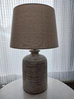 Lampe de table Dutchbone - lampe sur pied beige, Enlèvement, Comme neuf, Autres matériaux, 50 à 75 cm