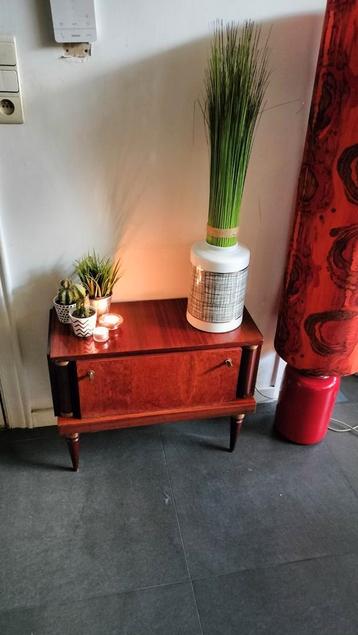 Vintage pallisanderhout kastje  beschikbaar voor biedingen