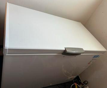 Diepvries Beko 230 liter, Elektronische apparatuur, Vriezers en Diepvrieskisten, Vrieskist, Zo goed als nieuw, Vrijstaand, 90 cm of meer
