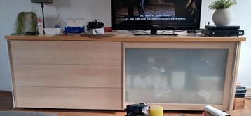 Dressoir woonkamer.  beschikbaar voor biedingen