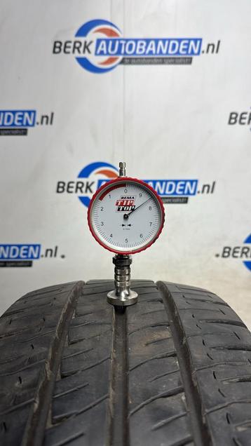 2x Michelin Agilis 235/60 R17C 117/115R + 235/60/17C 2356017, Enlèvement ou Envoi, Pneus été, Véhicule utilitaire, Pneu(s)