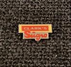 PIN - CLARK'S - SÜGRO - KAUWGOM - CHEWING GUM, Verzamelen, Verzenden, Gebruikt, Merk, Speldje of Pin