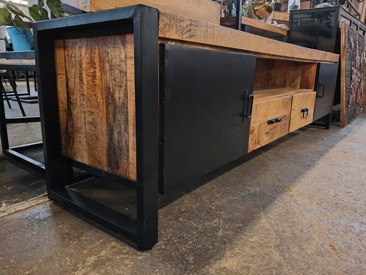Tv meubel mangohout (outlet), Huis en Inrichting, Woonaccessoires | Overige, Nieuw, Ophalen