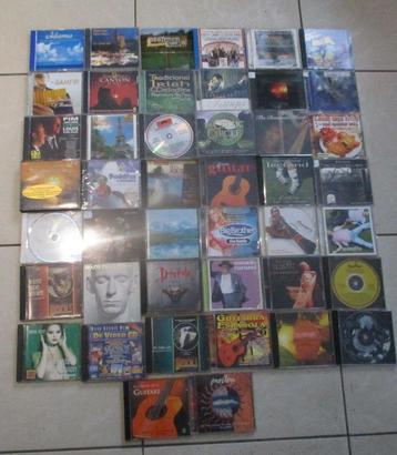 47 CD originaux avec une variété de musiques du monde, Enlèvement ou Envoi, Comme neuf
