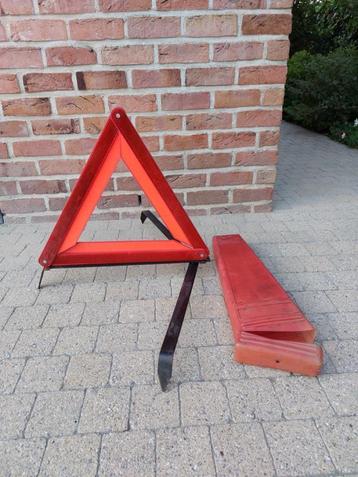 Gevarendriehoek lengte 50 cm beschikbaar voor biedingen
