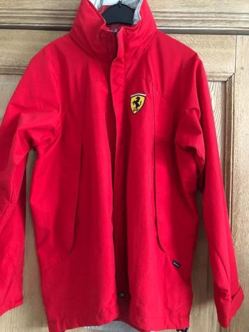 Ferrari vest zo goed als nieuw beschikbaar voor biedingen