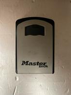 Masterlock sleutelkastje, Ophalen