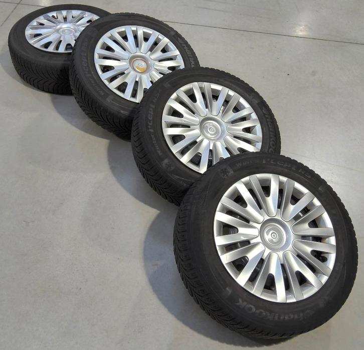 4 belles roues Hyundai i20 avec pneus hiver 185/65-15, Auto-onderdelen, Banden en Velgen, Banden en Velgen, Winterbanden, 15 inch