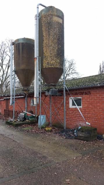 voedersilo beschikbaar voor biedingen