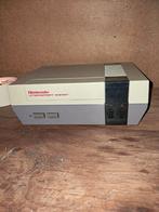 Originele Nintendo NES met originele controllers en pistool, Games en Spelcomputers, Ophalen, Gebruikt, ., .