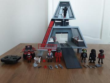 PLaymobil darkster tower station beschikbaar voor biedingen