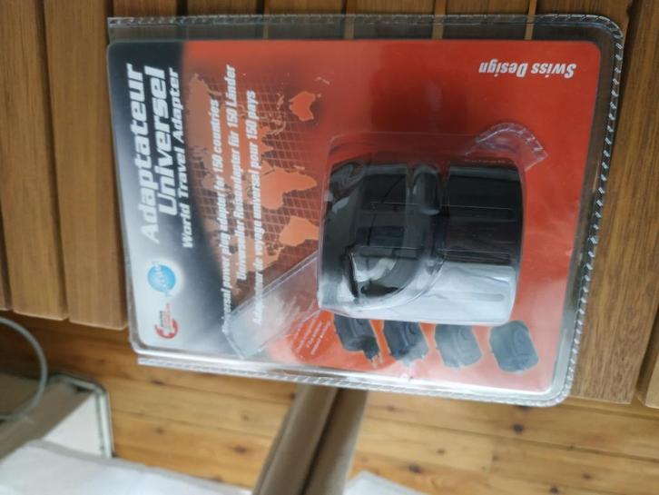 Adaptateur de voyage, Elektronische apparatuur, Onderdelen en Toebehoren, Zo goed als nieuw, Ophalen