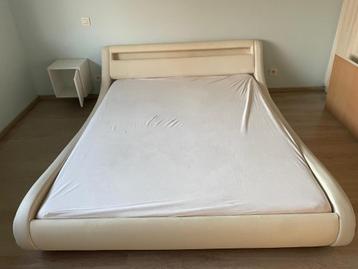 Bed met matras