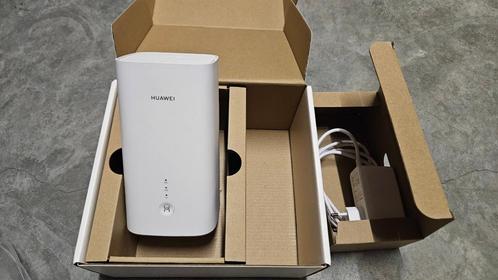 Huawei Ethernet 5G CPE Pro 2 Telekom - H122-373, Quad Band, Computers en Software, Accesspoints, Zo goed als nieuw, Ophalen of Verzenden