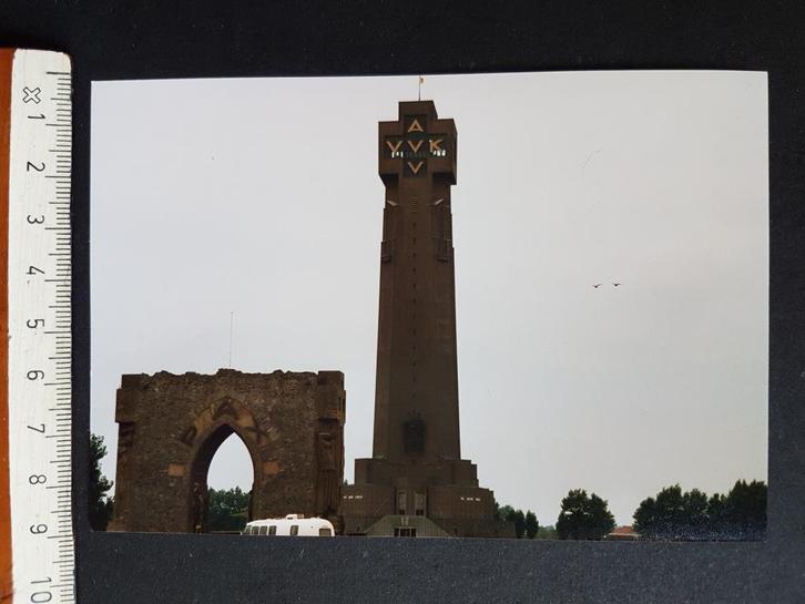 Foto Diksmuide Ijzertoren Oorlogsmonument 1987, Verzamelen, Foto's en Prenten, Gebruikt, Foto, Gebouw, 1980 tot heden, Ophalen of Verzenden