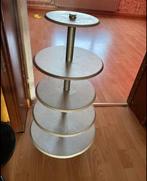 Porte gâteau, Enlèvement