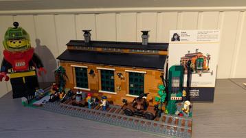 LEGO Bricklink 910033 old train shed beschikbaar voor biedingen