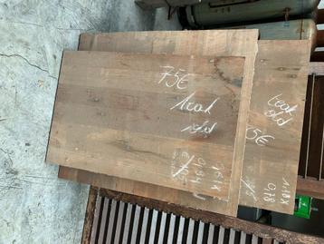3 tafelbladen in oude teak beschikbaar voor biedingen