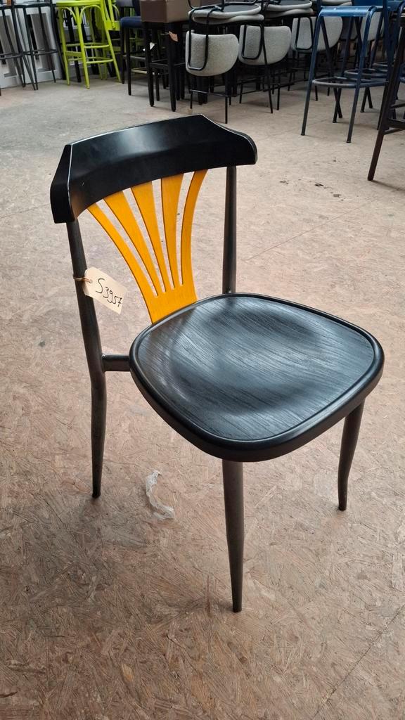 42 thonet cafe bistro horeca stoelen met waaier leuke partij, Huis en Inrichting, Stoelen, Kunststof, Metaal, Zwart, Ophalen of Verzenden