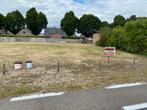 BOUWGROND - ( UIT DE HAND TE KOOP ), 200 tot 500 m²