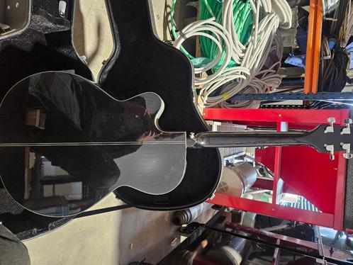 Takamine GN30CE-BLK, Muziek en Instrumenten, Snaarinstrumenten | Gitaren | Akoestisch, Zo goed als nieuw, Met koffer, Ophalen