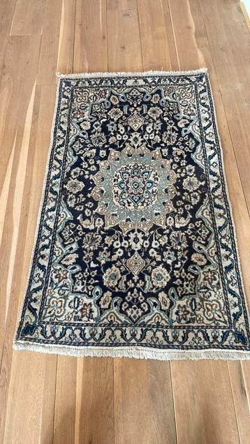 Tapis Nain noué à la main, Enlèvement, Comme neuf