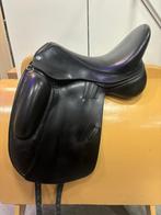 Diverse tweedehandse dressuur & spring zadels, Dieren en Toebehoren, Ophalen of Verzenden, Zo goed als nieuw, Dressuur