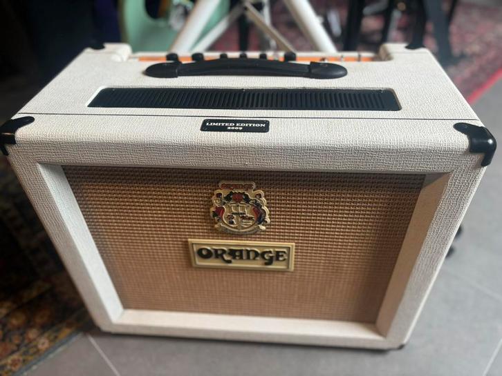 Orange Rocker 30 White combo limited edition 2009, Muziek en Instrumenten, Versterkers | Bas en Gitaar, Gebruikt, Gitaar, Minder dan 50 watt