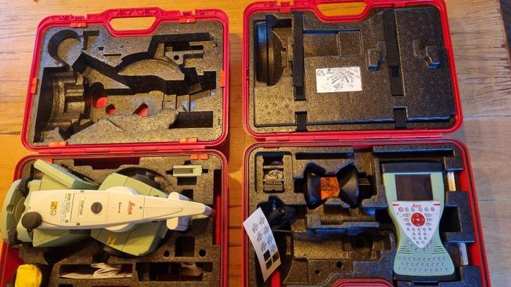 Leica trcp 1203 R300 robotic total station, Doe-het-zelf en Bouw, Meetapparatuur, Gebruikt, Afstand, Ophalen