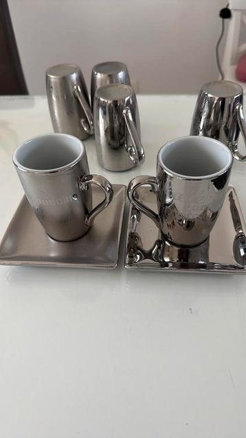 Espresso mokjes beschikbaar voor biedingen