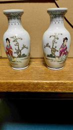 Paar chinese vaasjes, Enlèvement