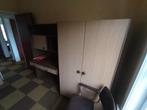 1 persoons slaapkamer. Met kleerkast en bureau., Huis en Inrichting, Slaapkamer | Bedden, Ophalen