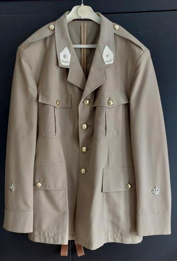 Oud Belgisch legerjack met de rangen van de hoofdadjudant  beschikbaar voor biedingen