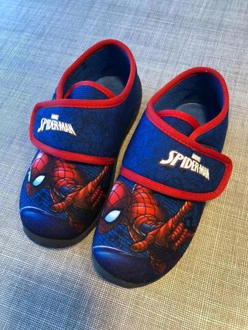 Chaussons Spiderman (taille 31)