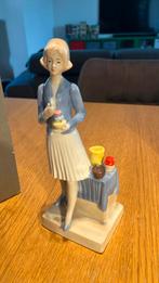 Tupperware demonstratrice porselein, Ophalen of Verzenden, Gebruikt, Mens
