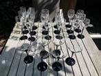 Glas servies op zwarte voet 24 stuks, Huis en Inrichting, Ophalen, Overige stijlen, Compleet servies, Glas