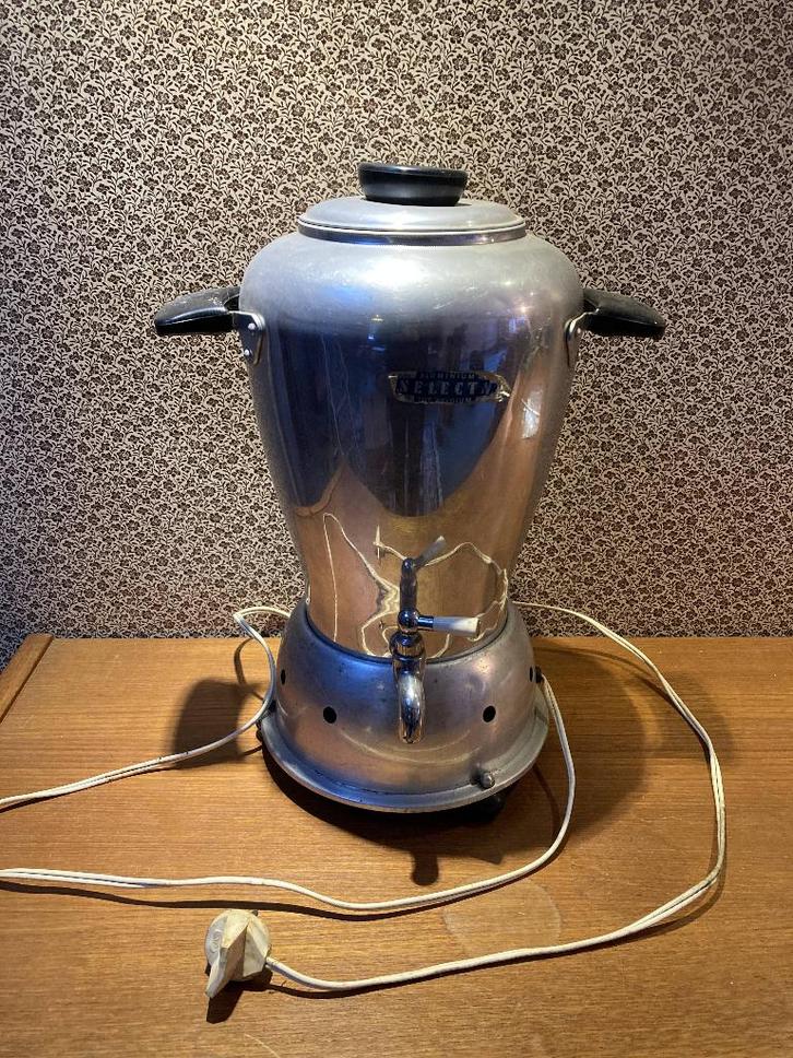 Samovar (machine à café) SELECTA, Antiquités & Art, Antiquités | Ustensiles de cuisine, Enlèvement ou Envoi