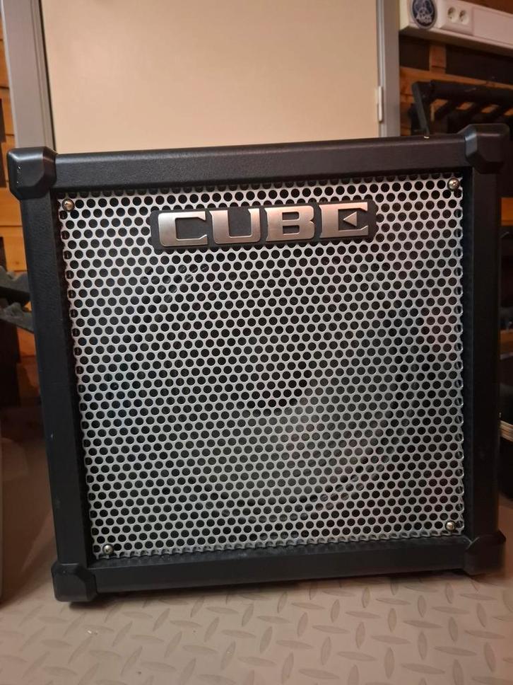 Roland Cube 80gx gitaarversterker 80 watt amp, Muziek en Instrumenten, Versterkers | Bas en Gitaar, Gebruikt, Gitaar, 50 tot 100 watt