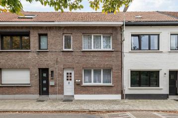 Verzorgde woning met 4slpks met zonnige tuin in Schoten beschikbaar voor biedingen