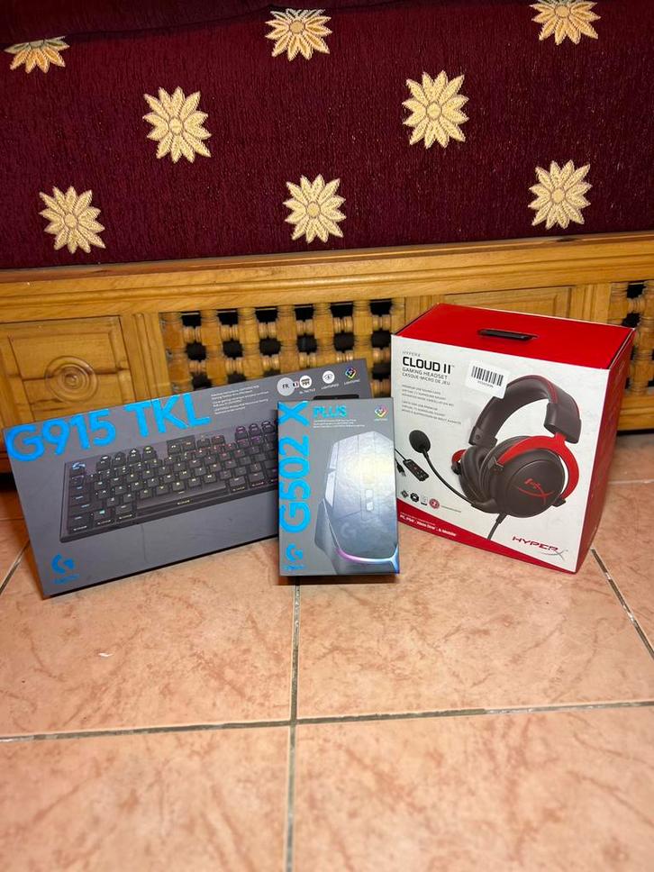 Set toetsenbord, muis en headset – 180€, Computers en Software, Desktop Pc's, Zo goed als nieuw, Gaming, Ophalen